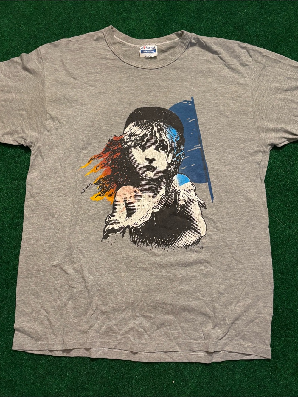 LesMiserables 1986 Y2K Short Sleeve Shirt Gray Vintage Single stitch